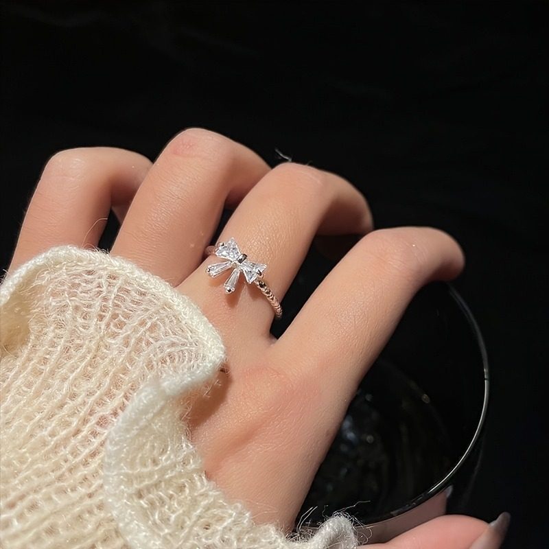 Elegant Adjustable Women's Bowknot Open Ring, Sparkling Rhinestone Details, Alloy, Perfect Gift For Her, Ideal For Daily Wear & Special Occasions