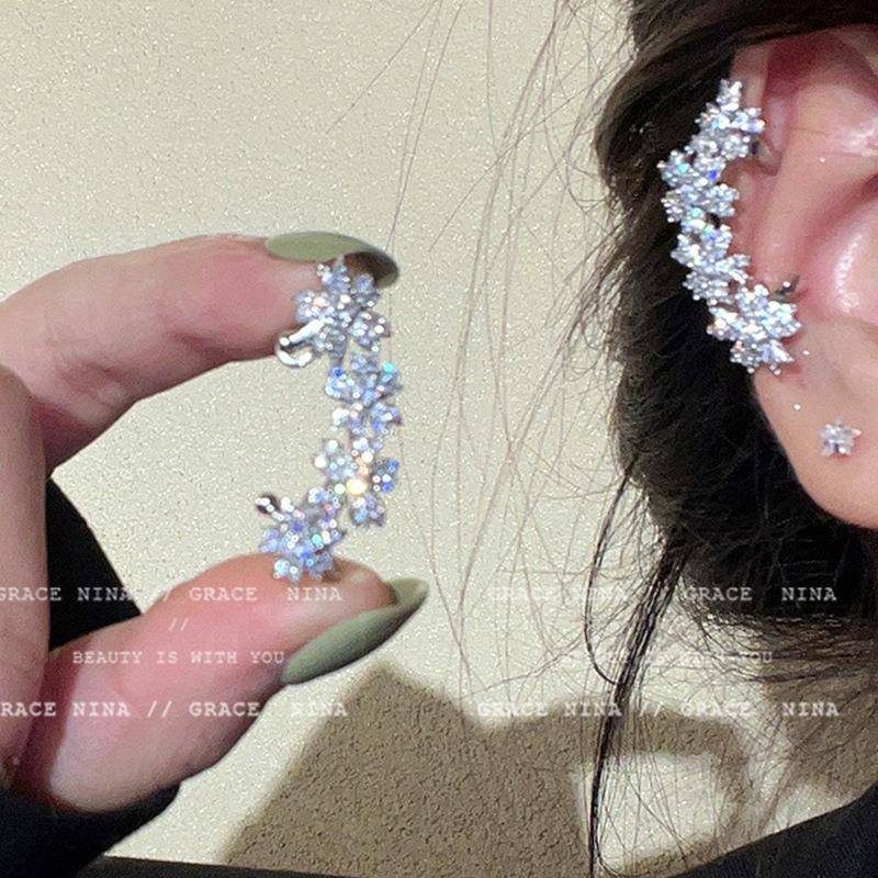 1 Pc Alloy Earrings, Shiny Zircon Flower Ear Cuffs For Women, Fashion Luxury Style, No Piercing Needed, Autumn & Winter Ear Clips