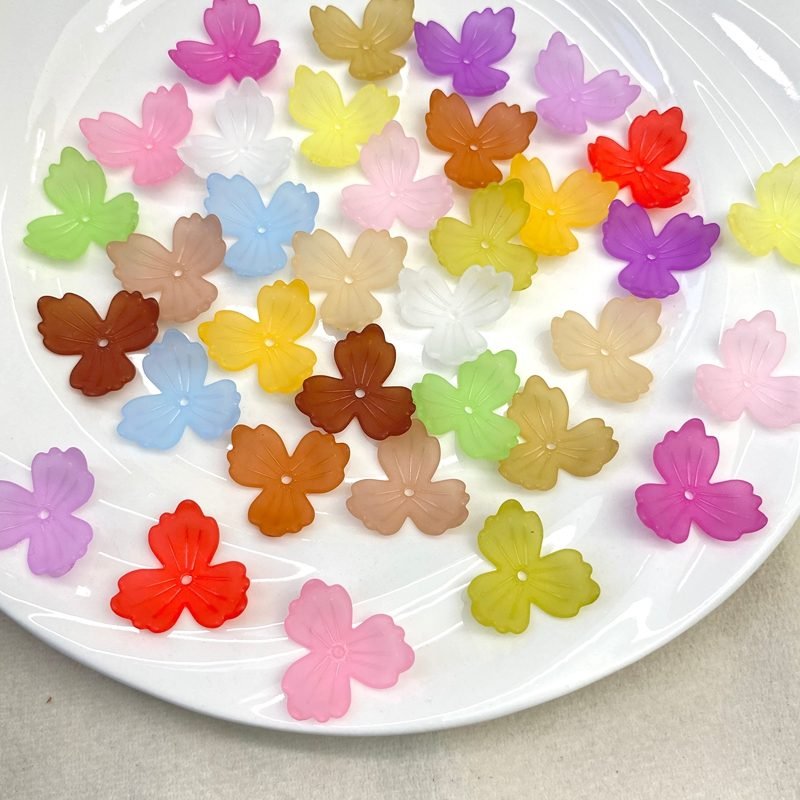 Frosted 3-Petal Acrylic Flower Beads, Scalloped Ribbed Center-Hole Charms For DIY Hanfu Hairpin Flower Bases & Jewelry Making.