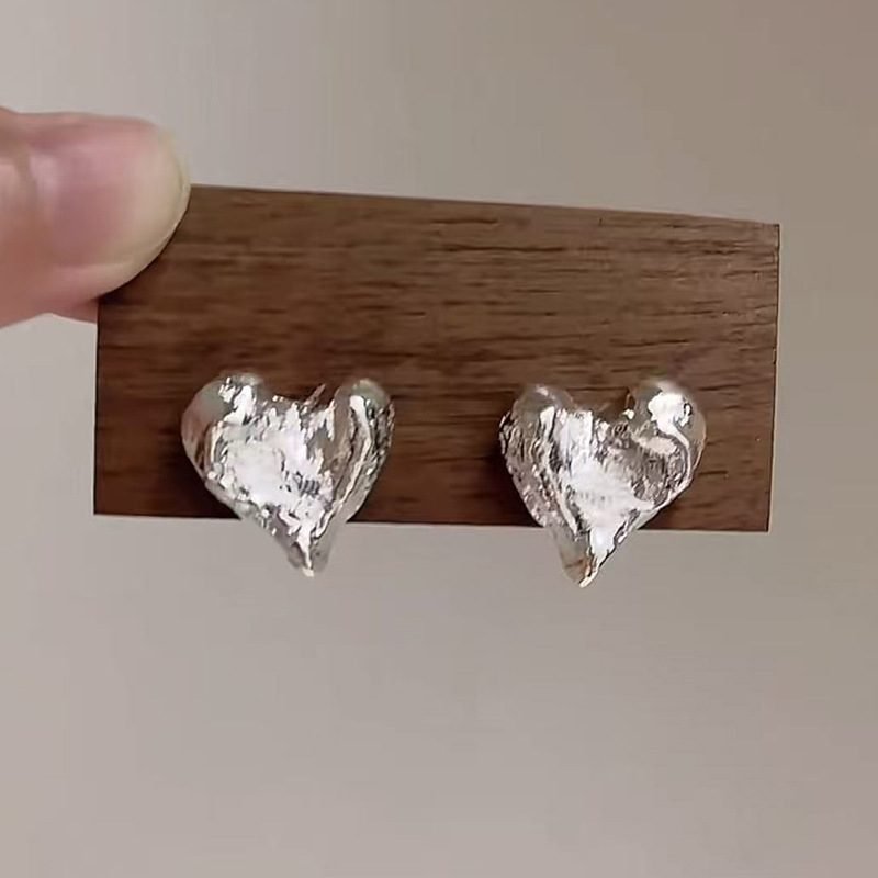 Silver Metal Earrings For Women, Niche Design High-end Stud Earrings, 2026 New Trendy Elegant Versatile Jewelry