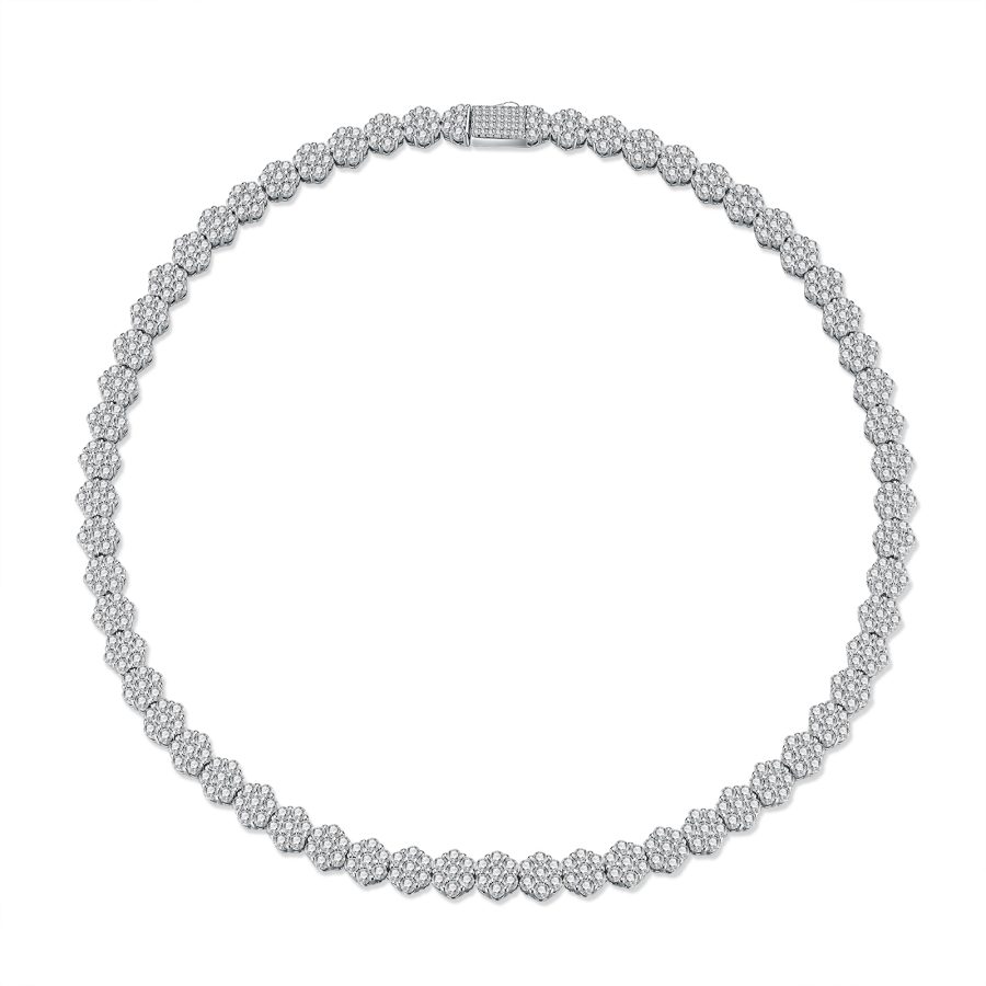 A Luxurious And Fashionable Minimalist Jewelry Pendant Necklace Featuring Top-quality Moissanite, Made Of S925 Silver Electroplated With Platinum.